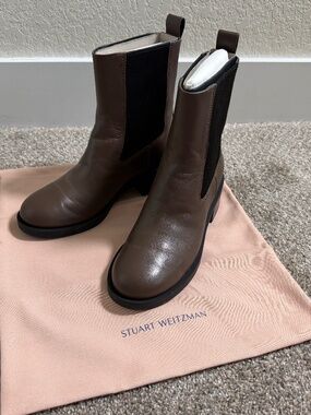 Stuart Weitzman Sully Chelsea Leather Bootie, Brown, Size 9